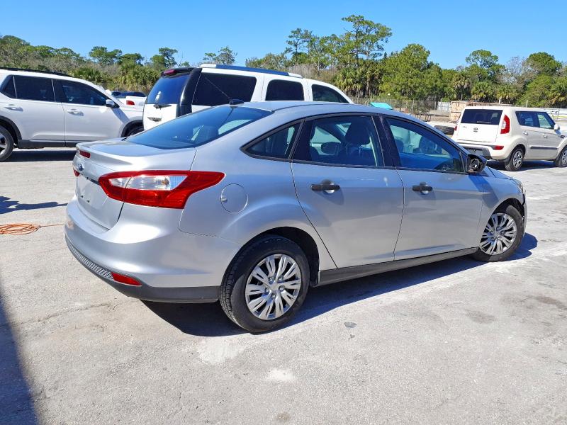 Photo 3 from auction – 2012 FORD FOCUS S with VIN 1FAHP3E25CL188257
