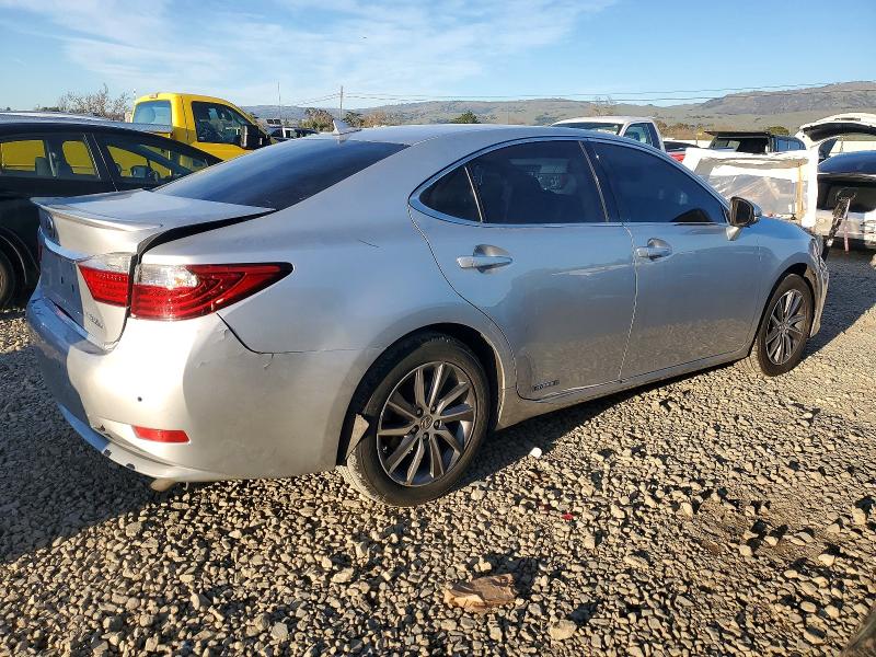 Photo 3 from auction – 2014 LEXUS ES 300H with VIN JTHBW1GG5E2072256