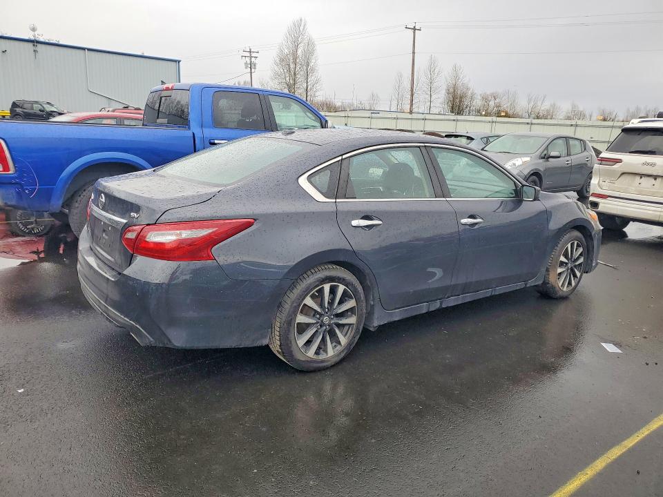 Photo 3 from auction – 2018 NISSAN ALTIMA with VIN 1N4AL3AP0JC277035