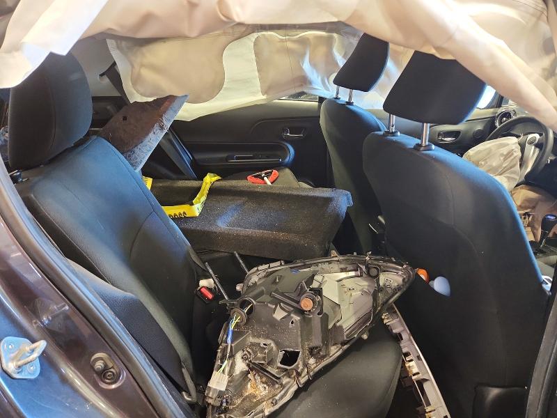 Photo 10 from auction – 2015 TOYOTA PRIUS C with VIN JTDKDTB30F1586532