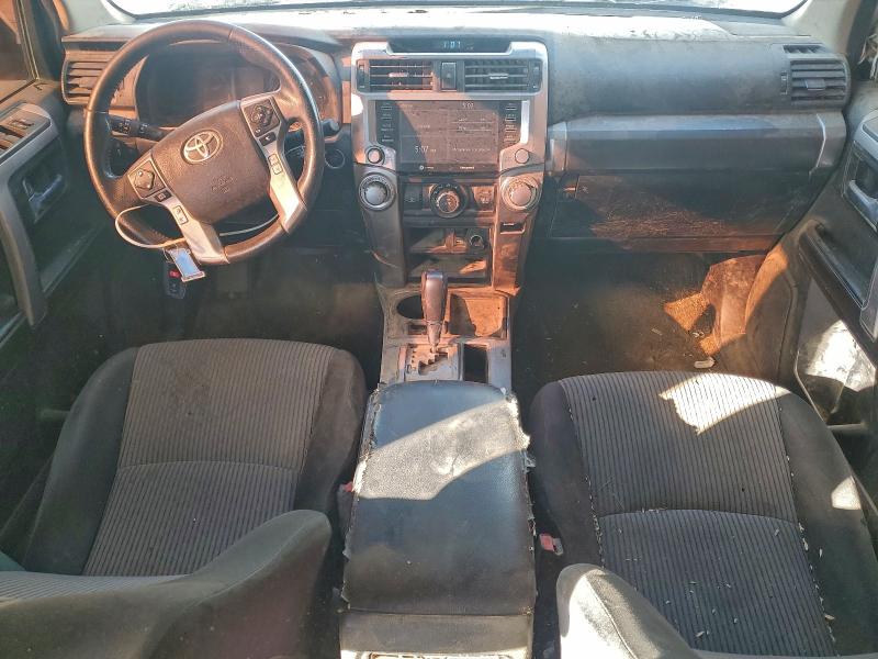 Photo 8 from auction – 2022 TOYOTA 4RUNNER SR with VIN JTEEU5JR1N5265584
