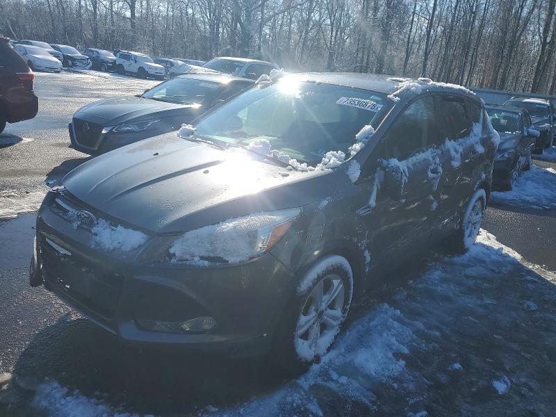 FORD ESCAPE 2014 مع رقم تعريف المركبة 1FMCU0GX9EUD92265 - صورة من المزاد