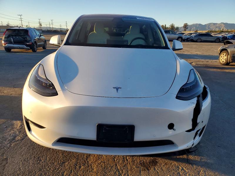 Photo 5 from auction – 2022 TESLA MODEL Y with VIN 7SAYGDEF2NF491590
