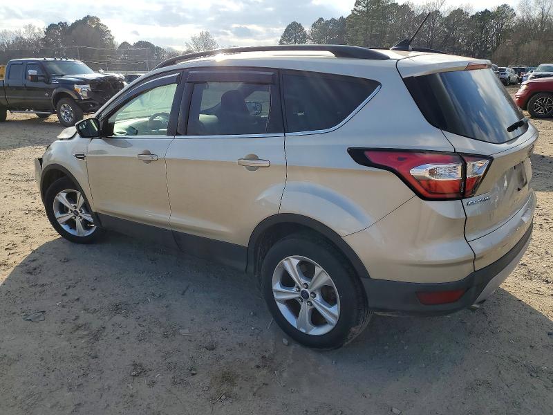 Photo 2 from auction – 2018 FORD ESCAPE with VIN 1FMCU0GD0JUB41859