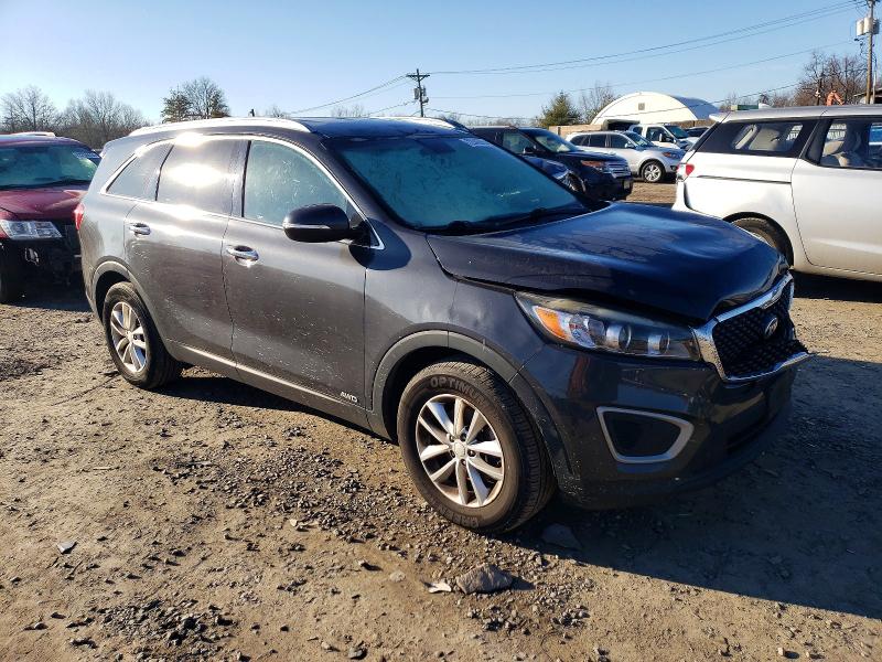 Photo 4 from auction – 2018 KIA SORENTO LX with VIN 5XYPGDA30JG393763
