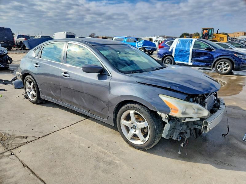 Photo 4 from auction – 2013 NISSAN ALTIMA SV with VIN 1N4AL3AP3DC259228