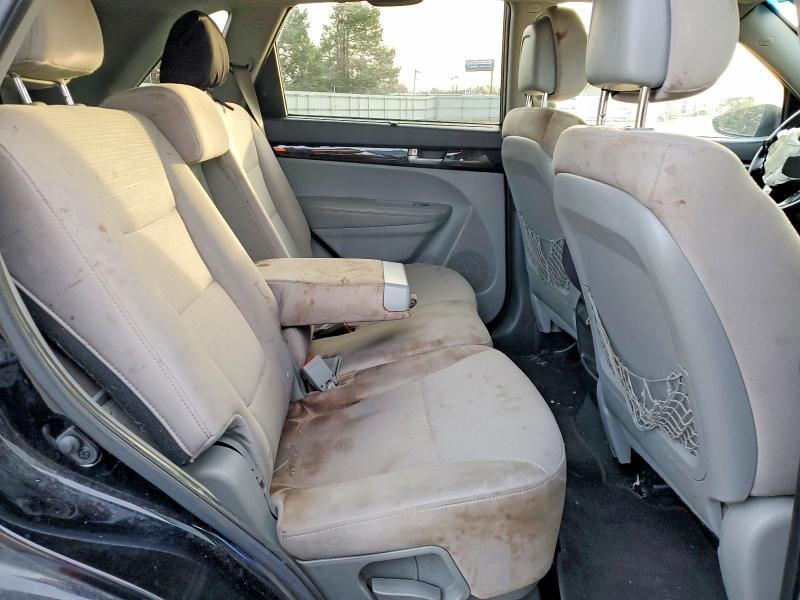 Photo 11 from auction – 2014 KIA SORENTO LX with VIN 5XYKT4A61EG467598
