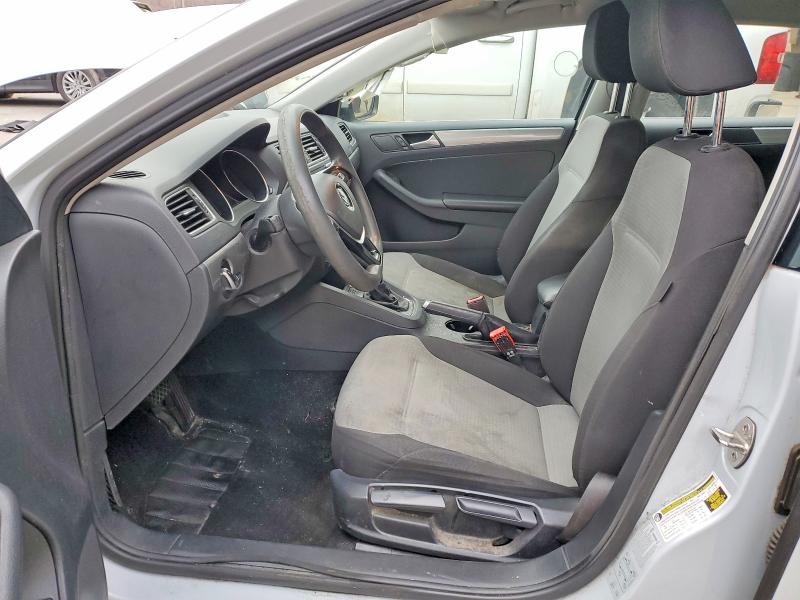 Photo 7 from auction – 2017 VOLKSWAGEN JETTA with VIN 3VW2B7AJ3HM324522