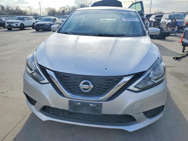 Photo 5 from auction – 2017 NISSAN SENTRA S with VIN 3N1AB7AP2HY243879