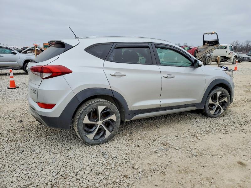 Photo 3 from auction – 2017 HYUNDAI TUCSON LIM with VIN KM8J3CA21HU309991