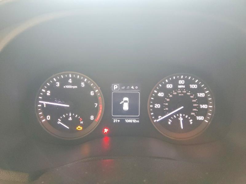 Photo 9 from auction – 2018 HYUNDAI TUCSON SE with VIN KM8J2CA41JU613073
