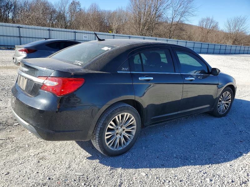 Photo 3 from auction – 2011 CHRYSLER 200 LIMITE with VIN 1C3BC2FG2BN503572