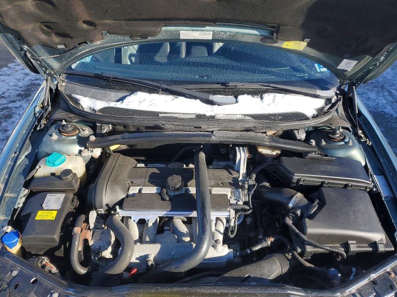 Photo 11 from auction – 2005 VOLVO S60 2.5T with VIN YV1RH592052467023