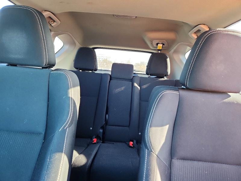 Photo 10 from auction – 2015 TOYOTA RAV4 with VIN 2T3RFREV0FW318316