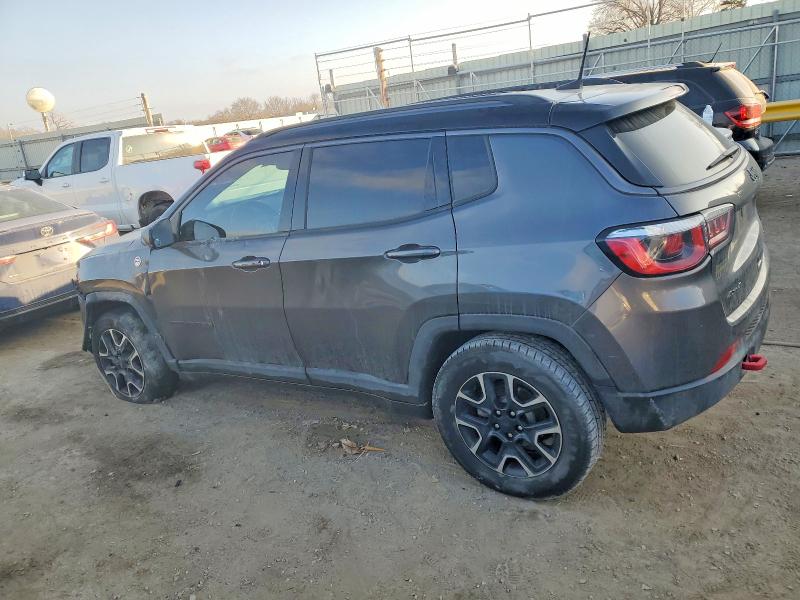 Photo 2 from auction – 2019 JEEP COMPASS TR with VIN 3C4NJDDB7KT780543