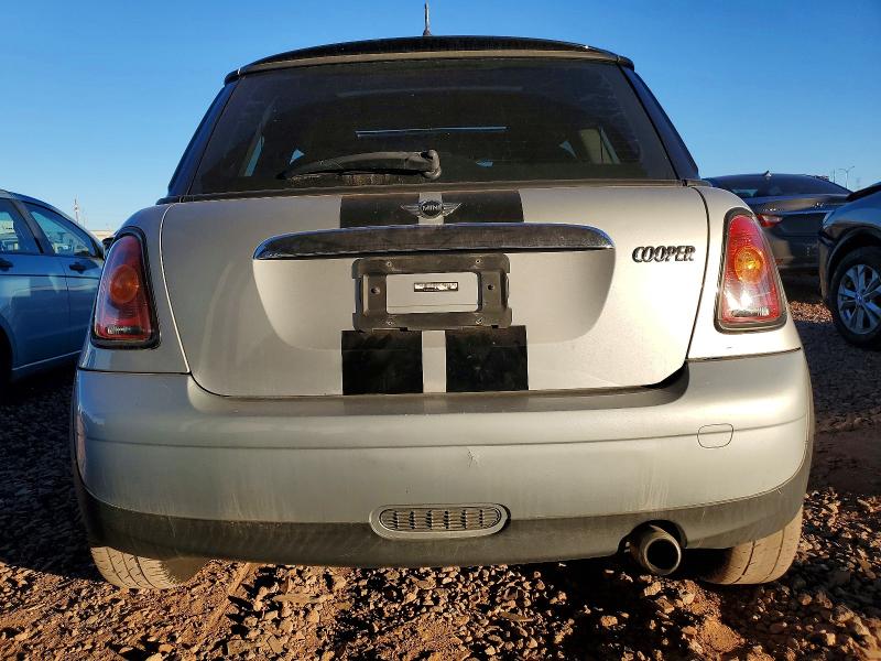 Photo 6 from auction – 2007 MINI COOPER with VIN WMWMF33507TL77765