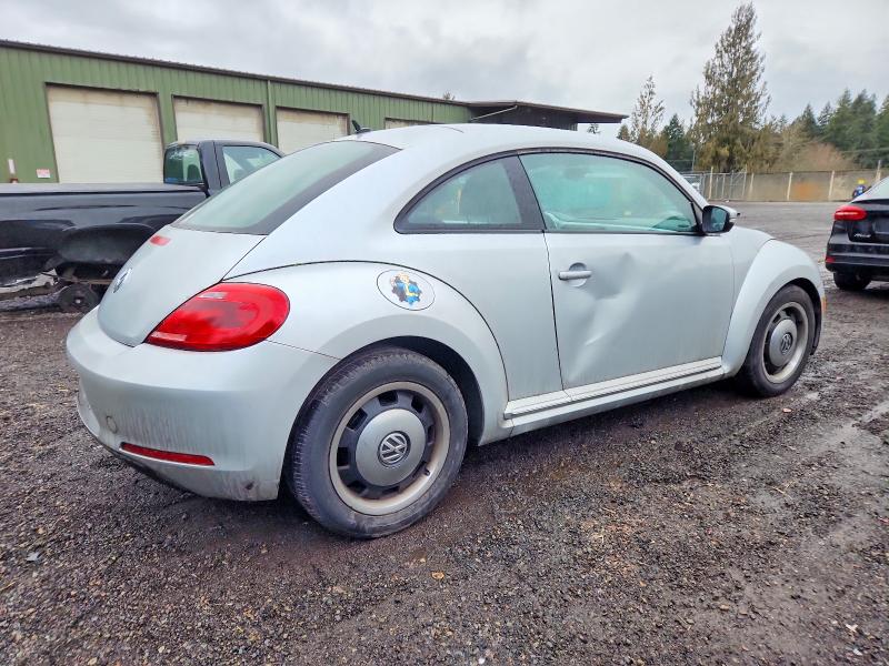 Photo 3 from auction – 2012 VOLKSWAGEN BEETLE with VIN 3VWJP7AT0CM657882