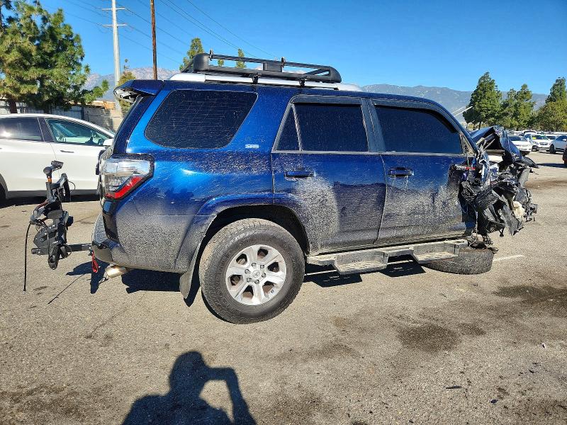 Photo 3 from auction – 2017 TOYOTA 4RUNNER with VIN JTEZU5JR9H5151032