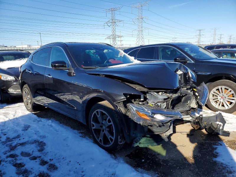 Photo 4 from auction – 2017 MASERATI LEVANTE SP with VIN ZN661XUS2HX226960