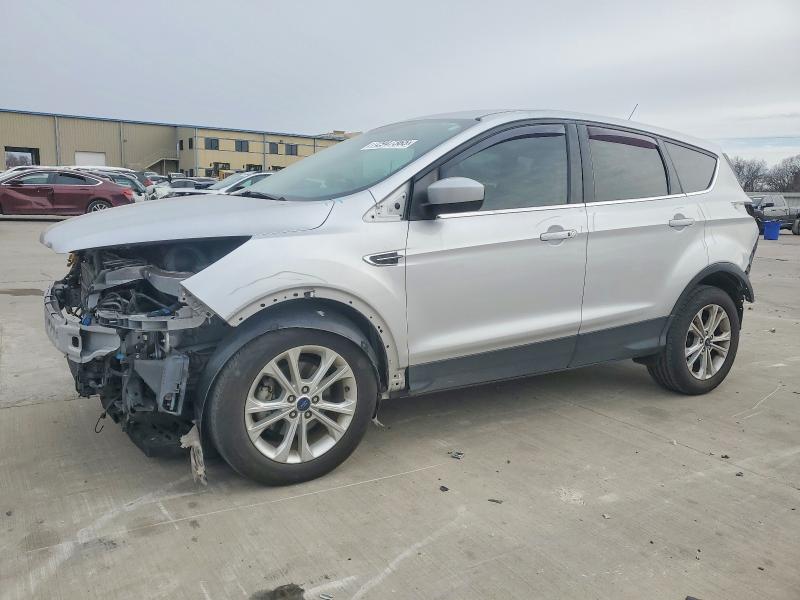 FORD ESCAPE SE 2019 with VIN 1FMCU0GD7KUB26079 - Photo from auction