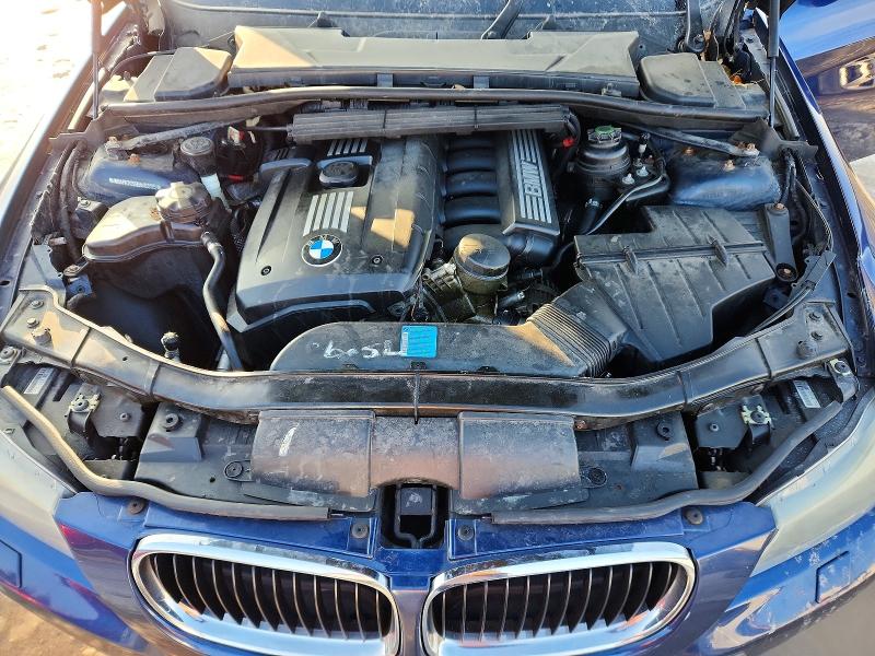Photo 11 from auction – 2011 BMW 328 XI with VIN WBAPK7C55BA463125