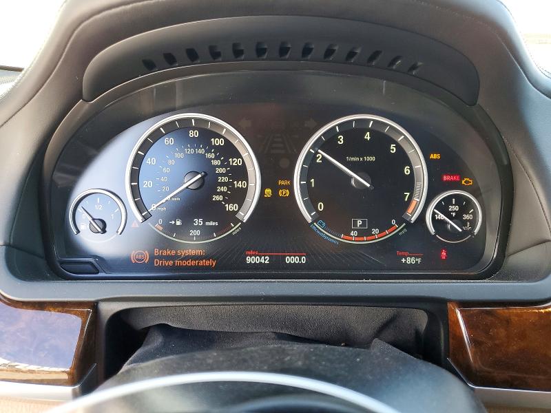 Photo 9 from auction – 2013 BMW 750 with VIN WBAYA8C5XDD227892