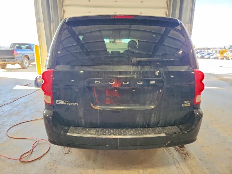 Photo 6 from auction – 2016 DODGE GRAND CARA with VIN 2C4RDGCGXGR384088