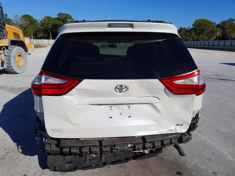 Photo 6 from auction – 2016 TOYOTA SIENNA XLE with VIN 5TDYK3DC0GS736625