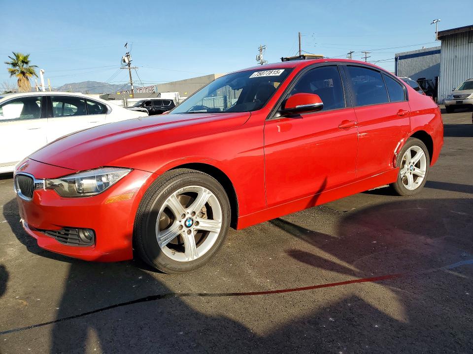 BMW 328 2012 with VIN WBA3A5G54CNN65543 - Photo from auction