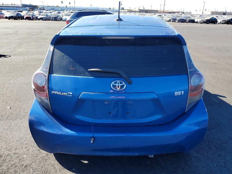 Photo 6 from auction – 2014 TOYOTA PRIUS C with VIN JTDKDTB39E1059295