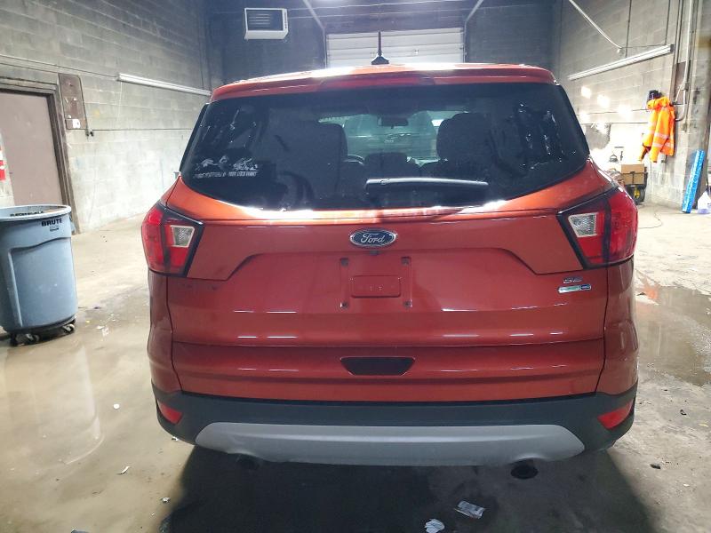 Photo 6 from auction – 2019 FORD ESCAPE with VIN 1FMCU9GD4KUB25752