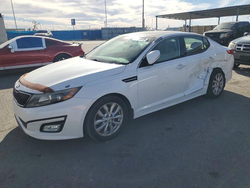 KIA OPTIMA EX 2015 مع رقم تعريف المركبة 5XXGN4A76FG383761 - صورة من المزاد
