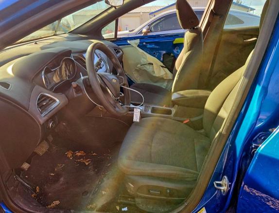Photo 7 from auction – 2018 CHEVROLET CRUZE with VIN 3G1BE6SM2JS599533