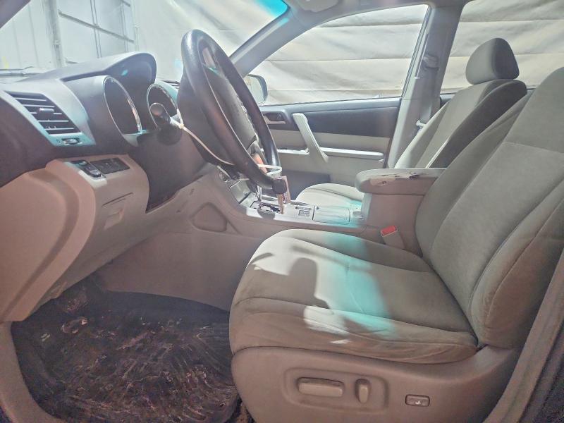 Photo 7 from auction – 2012 TOYOTA HIGHLANDER with VIN 5TDBK3EH7CS169081