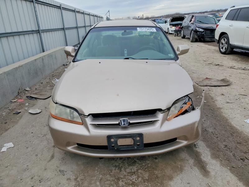 Photo 5 from auction – 2000 HONDA ACCORD with VIN 1HGCG5646YA050196