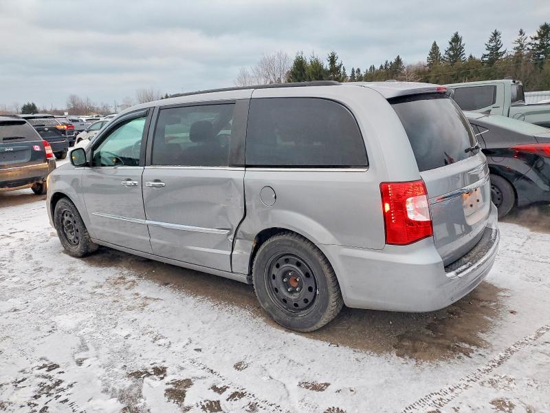 Photo 2 from auction – 2015 CHRYSLER TOWN & COU with VIN 2C4RC1CG1FR714909