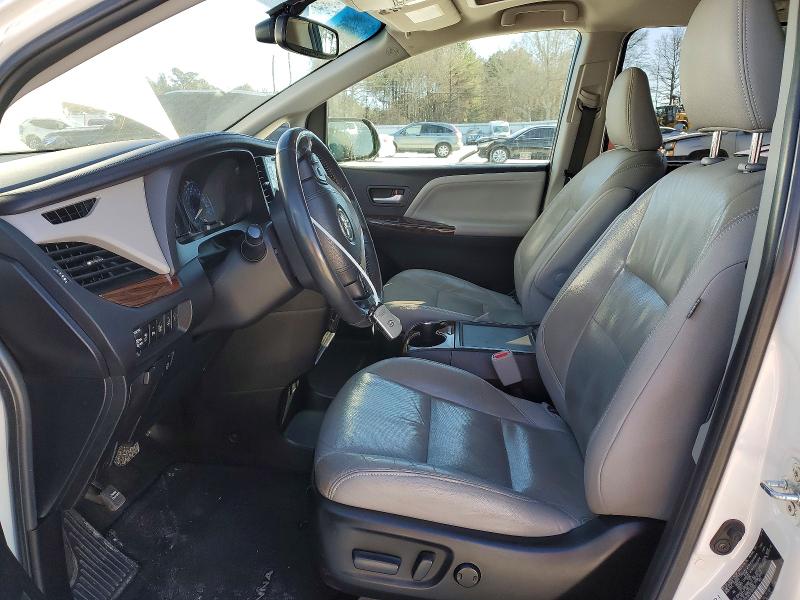 Photo 7 from auction – 2015 TOYOTA SIENNA XLE with VIN 5TDYK3DC9FS600881