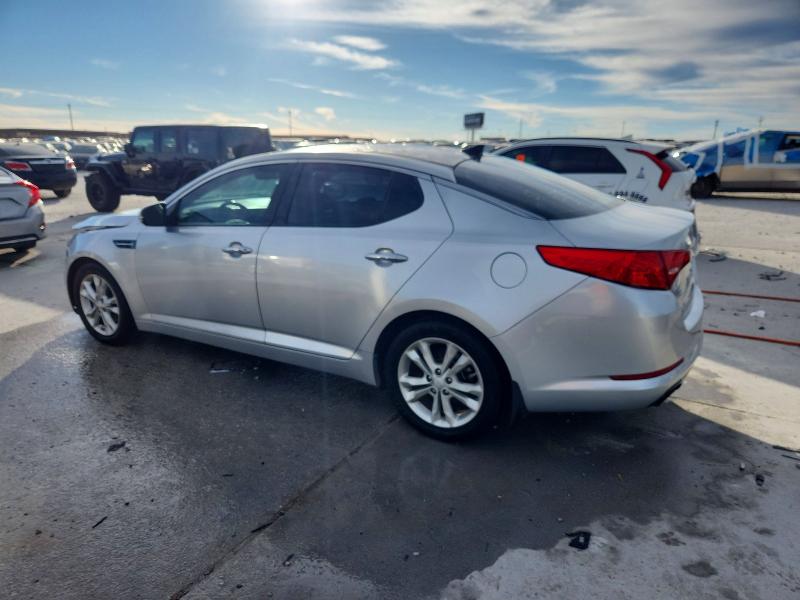 Photo 2 from auction – 2013 KIA OPTIMA EX with VIN 5XXGN4A76DG137502