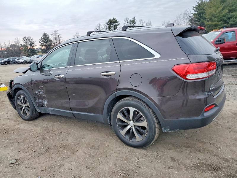 Photo 2 from auction – 2016 KIA SORENTO EX with VIN 5XYPH4A53GG050131