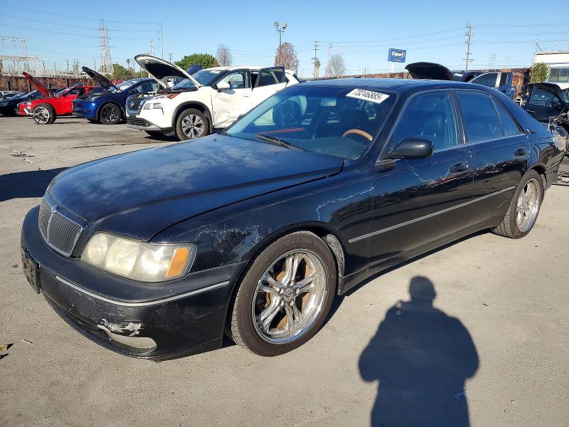 2001 INFINITI Q45 BASE