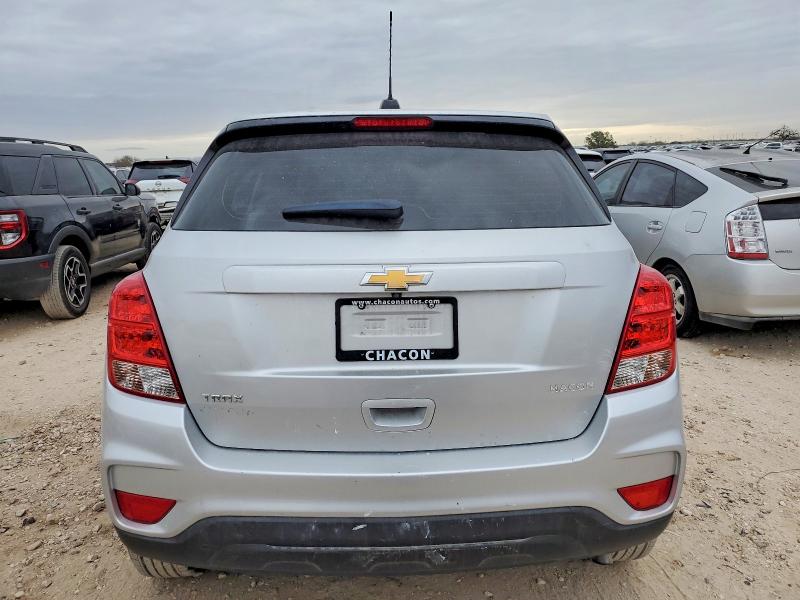 Photo 6 from auction – 2017 CHEVROLET TRAX with VIN KL7CJKSB7HB174357