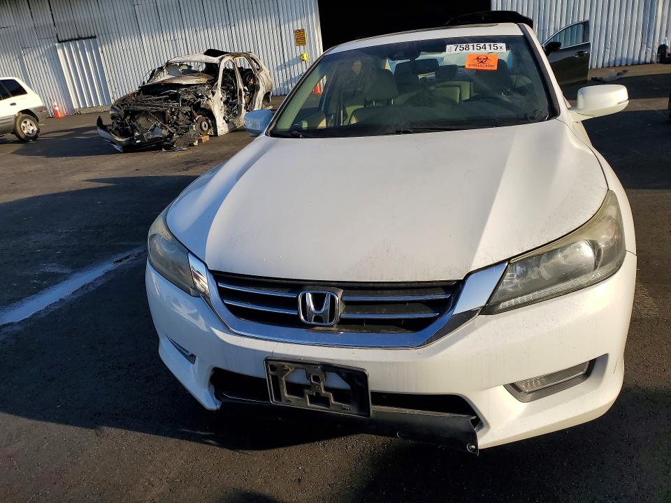 Photo 5 from auction – 2013 HONDA ACCORD EXL with VIN 1HGCR2F84DA169693
