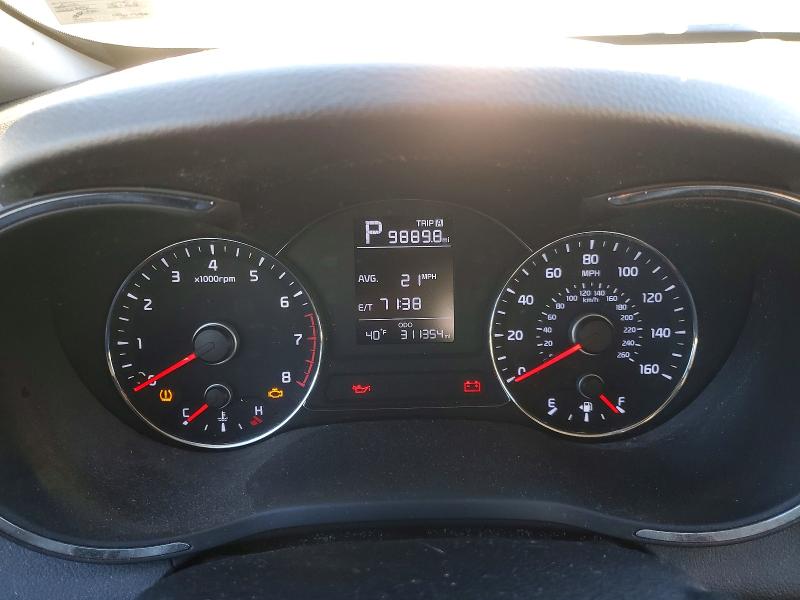 Photo 9 from auction – 2017 KIA FORTE LX with VIN 3KPFK4A75HE141737