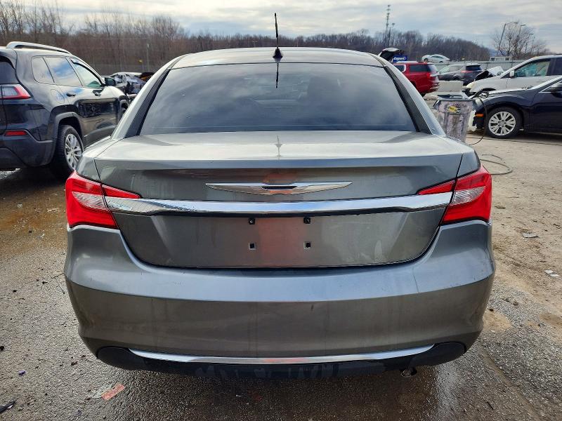 Zdjęcie 6 z aukcji – 2013 CHRYSLER 200 TOURIN z VIN 1C3CCBBB3DN602225