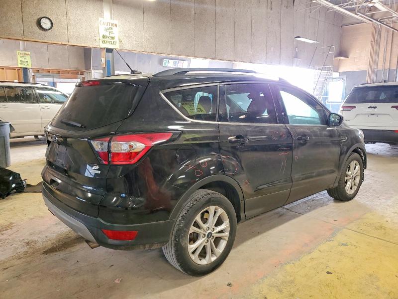 Photo 3 from auction – 2018 FORD ESCAPE SE with VIN 1FMCU0GD9JUC40843