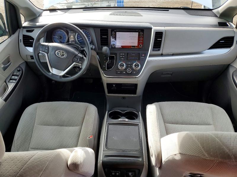 Photo 8 from auction – 2018 TOYOTA SIENNA LE with VIN 5TDKZ3DC8JS953252