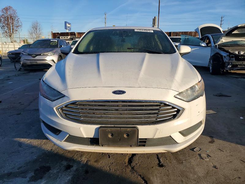 Photo 5 from auction – 2017 FORD FUSION with VIN 3FA6P0G77HR215935
