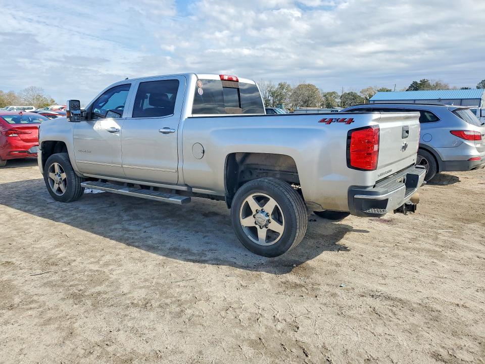 Photo 2 from auction – 2018 CHEV SILVERADO with VIN 1GC1KWEY0JF128995