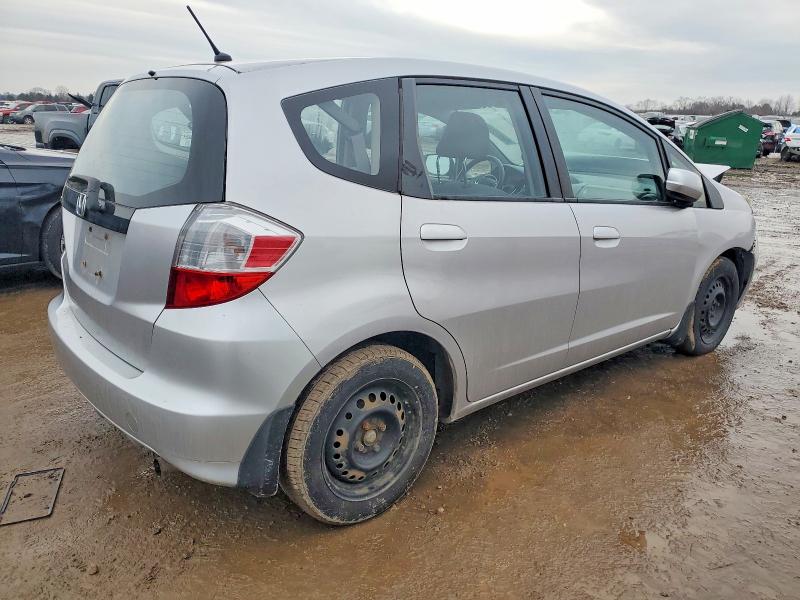 Photo 3 from auction – 2013 HONDA FIT with VIN JHMGE8H39DC037161