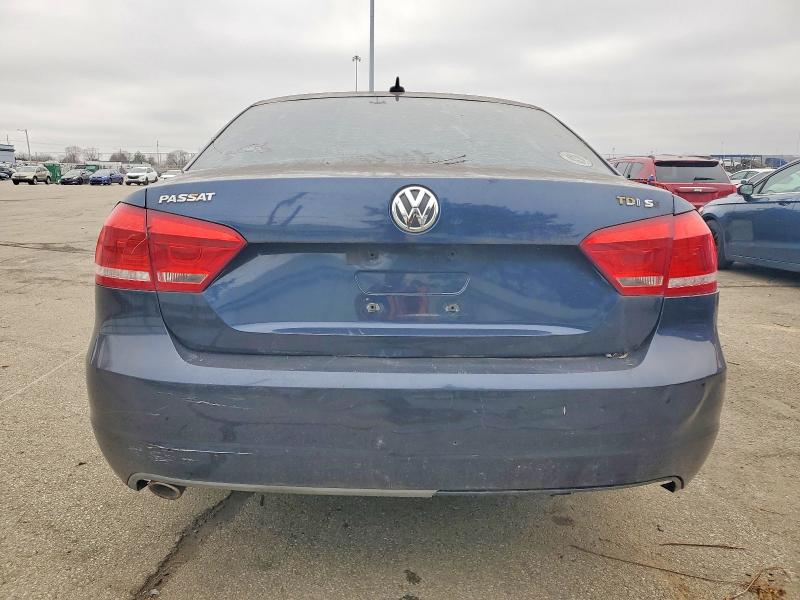 Photo 6 from auction – 2012 VOLKSWAGEN PASSAT SE with VIN 1VWBN7A36CC042734